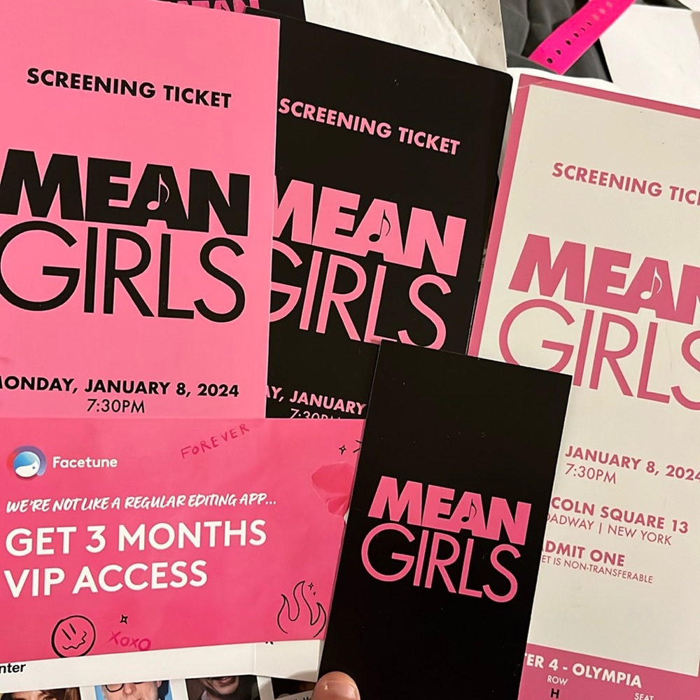 Means Girls Bundle: NY World Premiere Tics, Poster Playbill Lindsay BONUS 1/24 - Picture 2 of 16